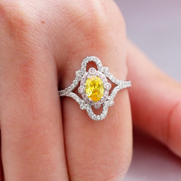 Baroque style 925 Silver Oval Citrine CZ AAA Ring - Picture 5 of 8